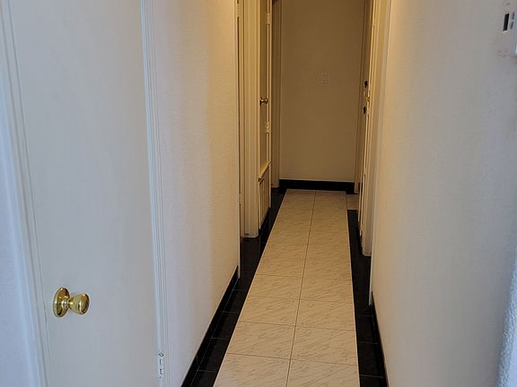4th image of 2991 Warm Springs Dr