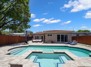 1305 NE 1st Ave, Fort Lauderdale, FL 33304