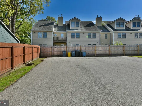 12 W Mill Rd #B, Flourtown, PA 19031