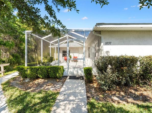 1037 Willow Dr, Leesburg, FL 34748