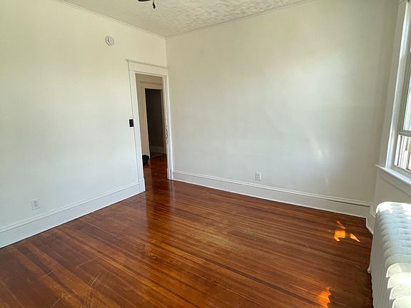 5th image of 13 S Marshall St #2