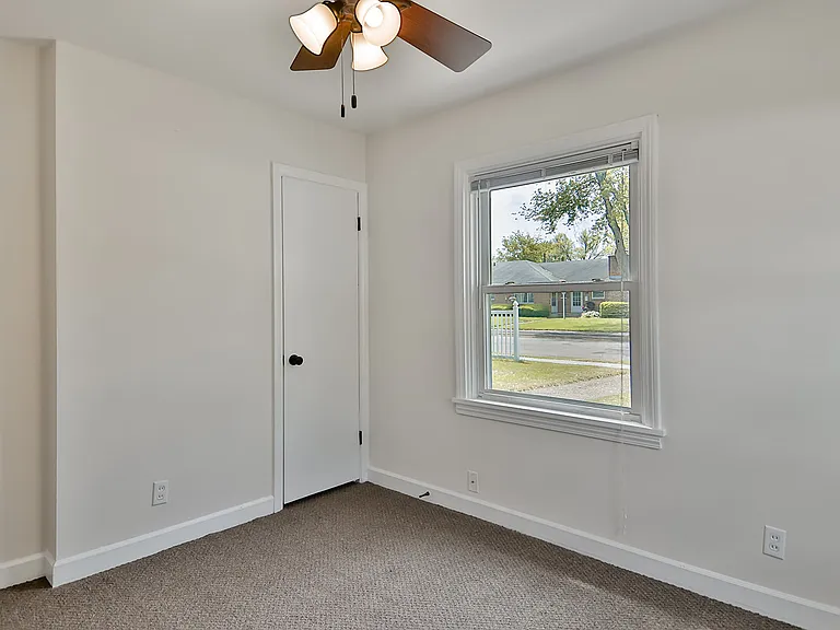 304 Merrill Ave — Photo 18