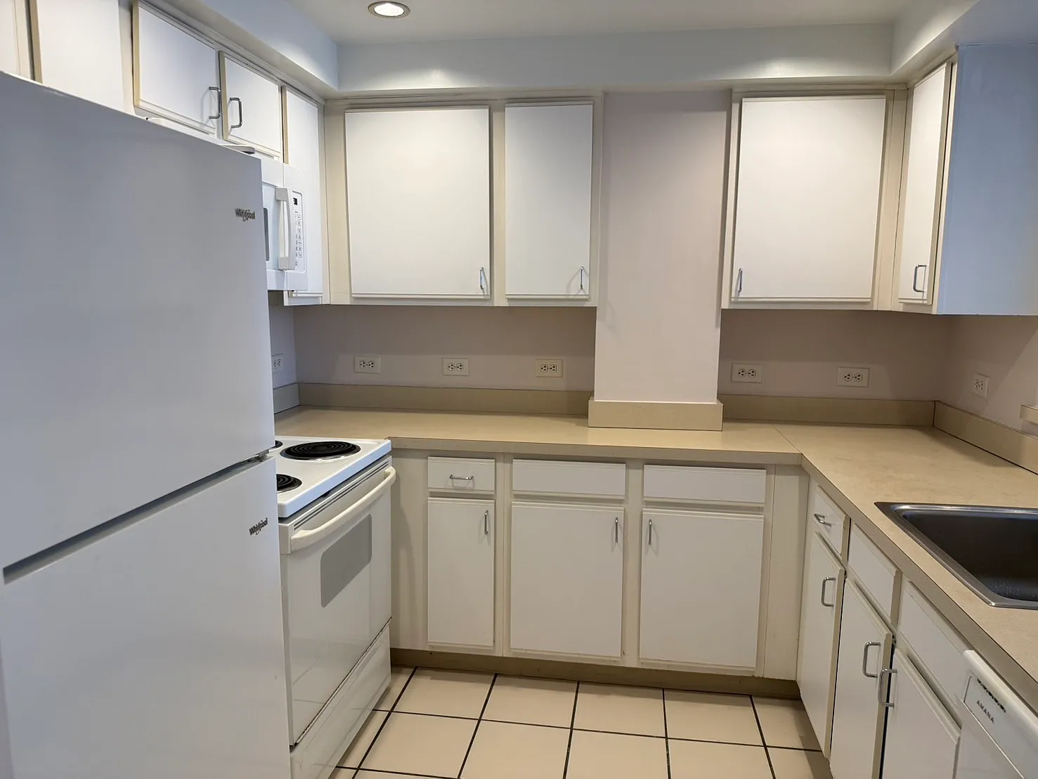 534 Commonwealth Avenue — Photo 4