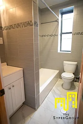 Rented by The Syper Group | media 25