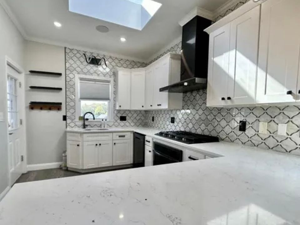 1st image of 8407 102nd St #2