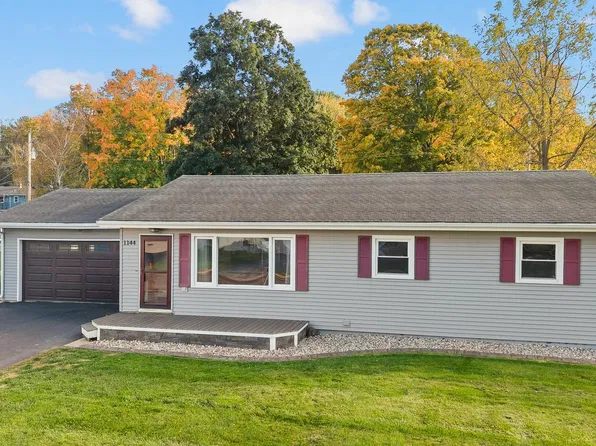 1144 3rd St, Baraboo, WI 53913