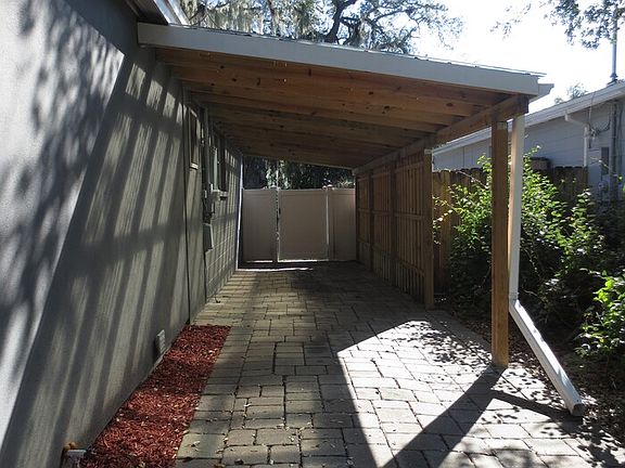 4th image of 2810 Shelton Ave
