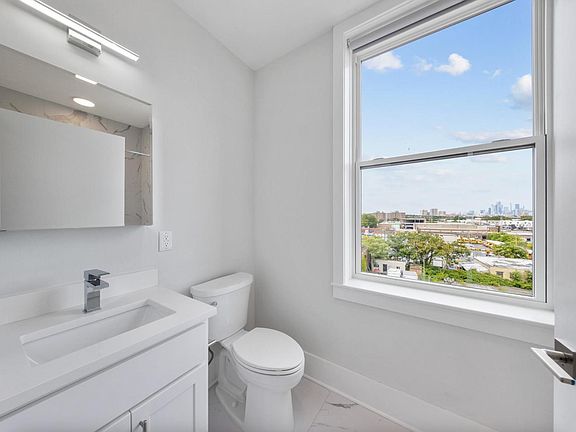 4th image of 662 Grand St #409