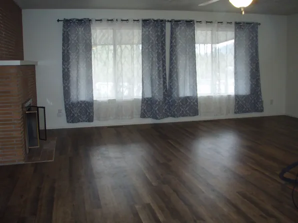 724 Elizabeth St, Jackson, CA 95642