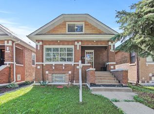 1025 S Monitor Ave, Chicago, IL 60644