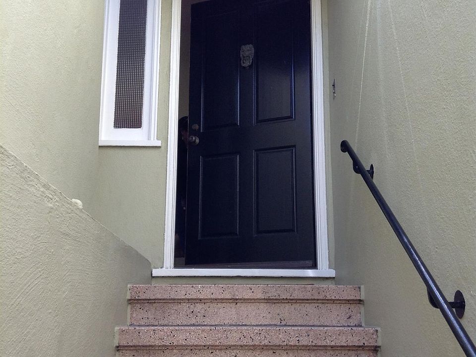 1st image of 9 Heather Ave