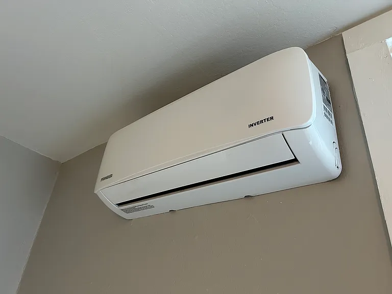 Energy efficient mini split heating & AC
