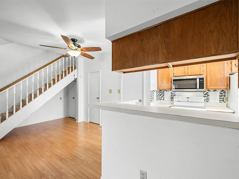 7575 Cambridge St #1304 — Photo 20