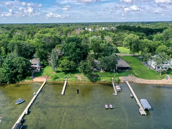 7271 N Shore Trl N, Forest Lake, MN 55025