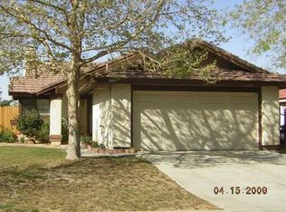 2831 Fairfield Ave, Palmdale, CA 93550
