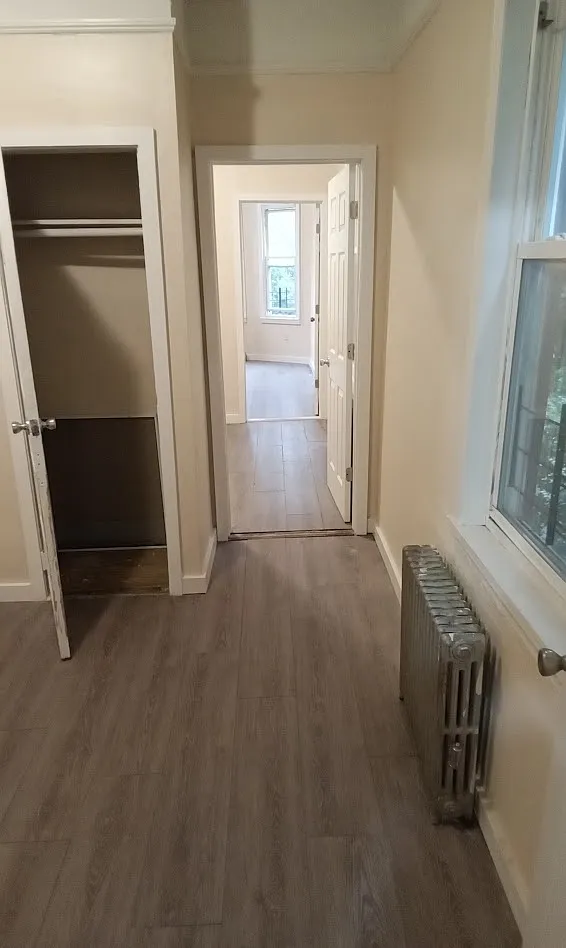 3 bed, 1000 sqft, $2,900 — Photo 1
