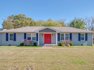 127 Susan Dr #B, Hendersonville, TN