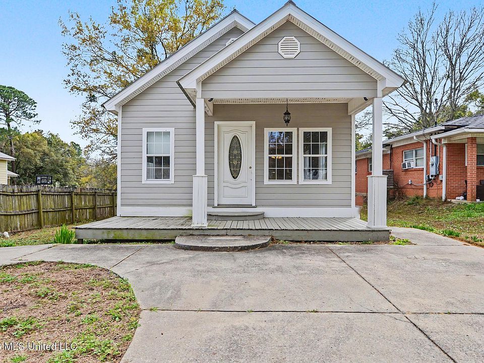 1st image of 806 Herrick Ave