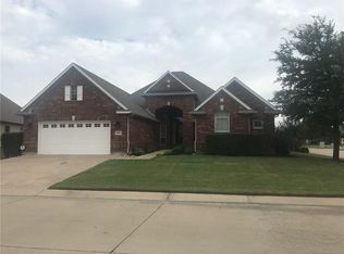 9900 Countryside Dr, Denton, TX 76207