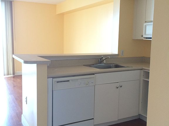 4th image of 5077 NW 7th St APT 1009