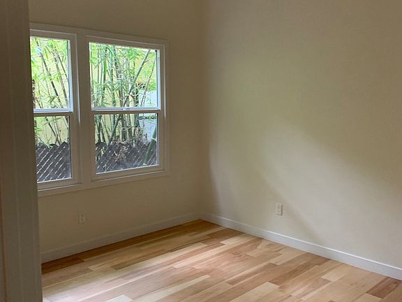 5th image of 4933 Echo St #2