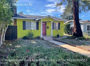 676 E Woodbury Rd, Pasadena, CA 91104