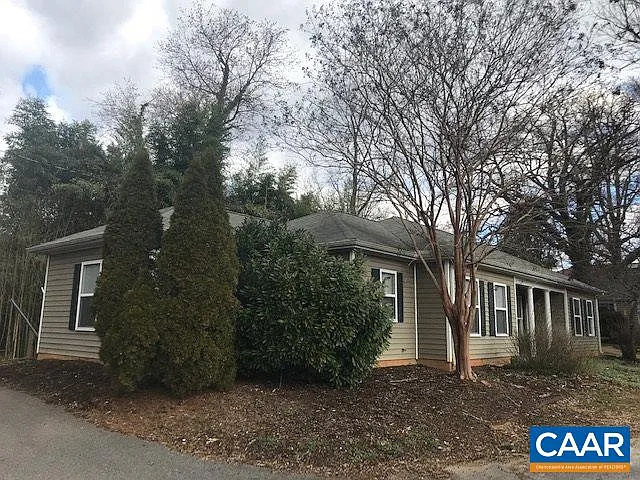 109 Chelsea Dr — Photo 15