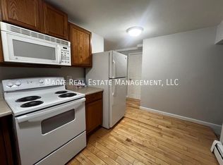 14 3rd St APT 2, Bangor, ME 04401