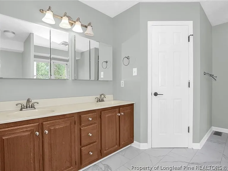 5613 Monks Walk Ct — Photo 17
