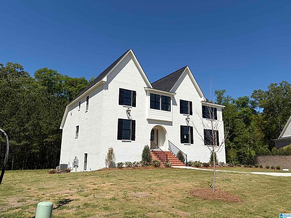 4th image of 2081 Highland Gate Way