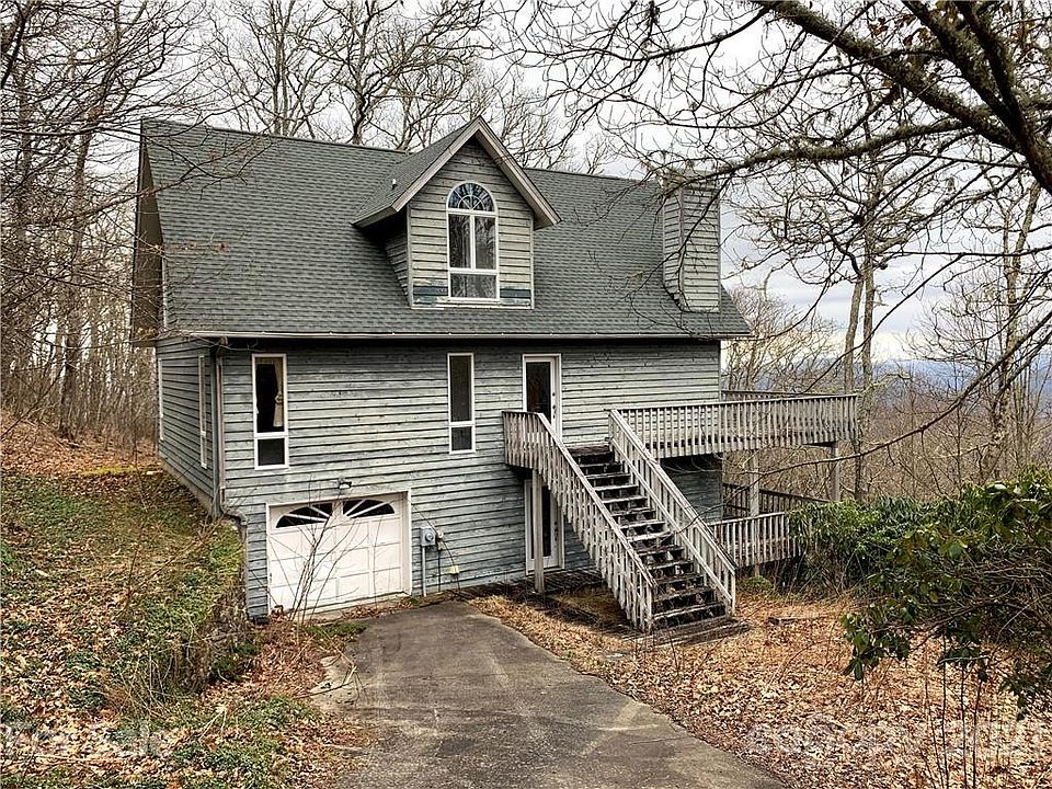1st image of 7 Bent Oak Dr