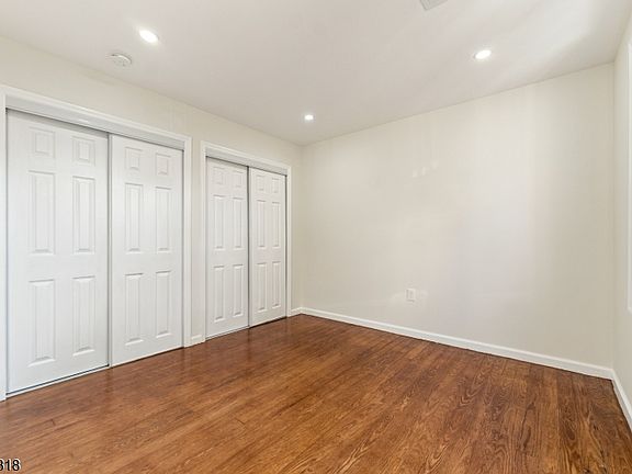 3rd image of 49 Harding Ave