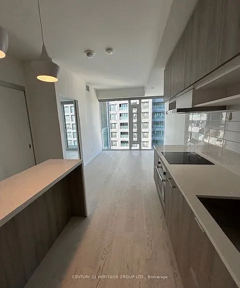 5 Soudan Ave #3009 — Photo 3