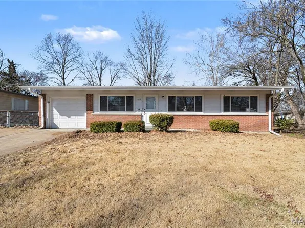 1475 Nashua Dr, Florissant, MO 63033