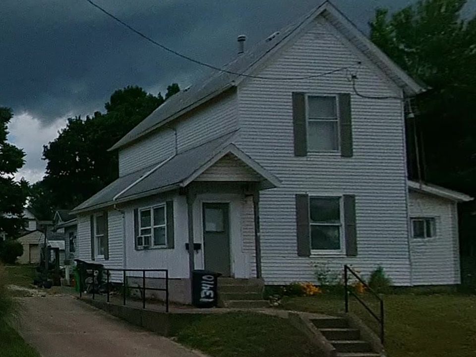 2nd image of 960 Wooster Rd N
