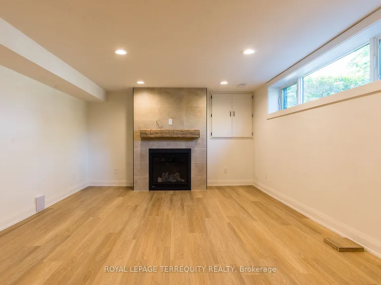 23 Decarie Cir #BASEMENT — Photo 4