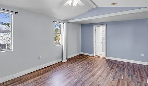 5020 Hawk St — Photo 5