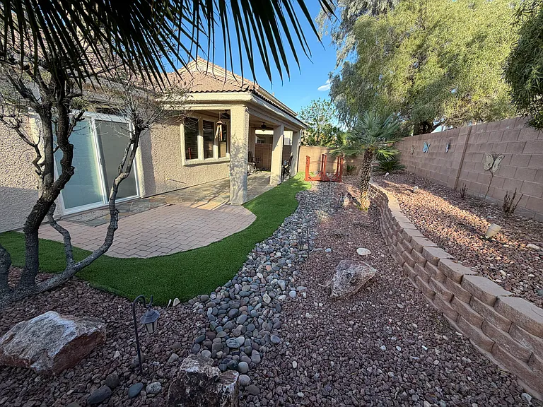 5791 Magini Ave — Photo 25