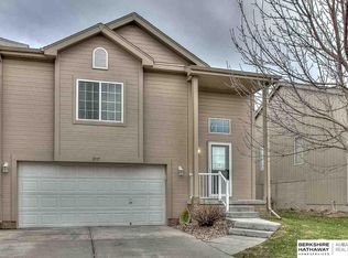 18915 S K St, Omaha, NE 68135