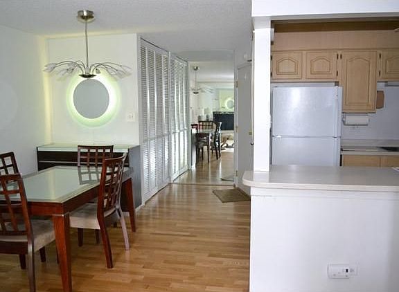 4th image of 1313 N Williams St APT 304