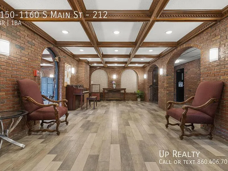 1150-1160 S Main St #212 — Photo 21