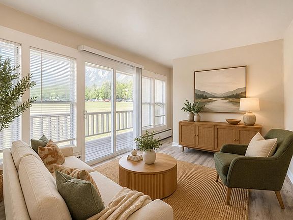 4th image of 812 20th St #8