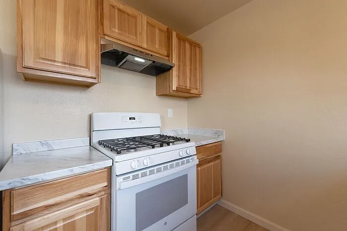 1185 Amador Ave #B — Photo 18