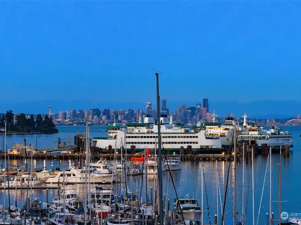 560 Wood Avenue SW #301, Bainbridge Island, WA 98110