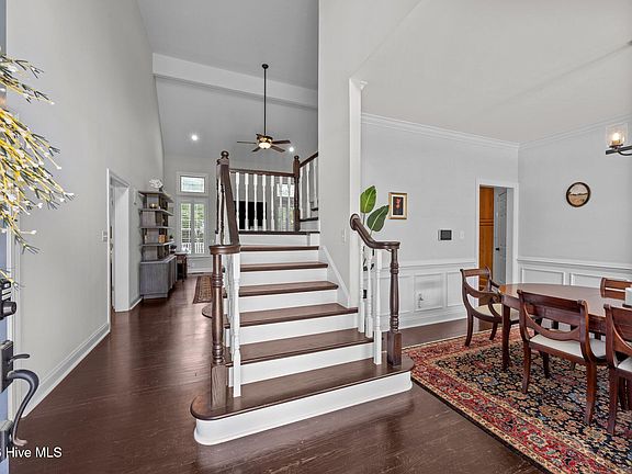 4th image of 3504 Cranberry Ln