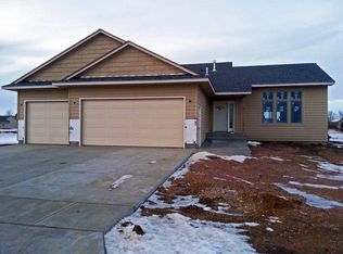 3804 E Shepherd St, Sioux Falls, SD 57103