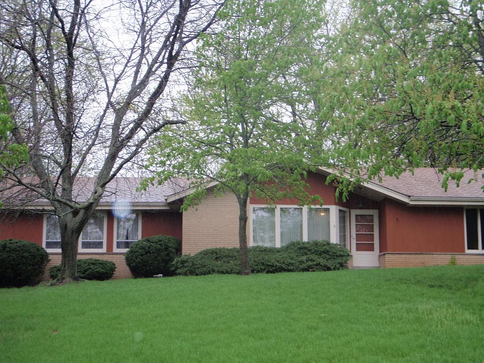 1st image of W279N1079 Woodridge Ln