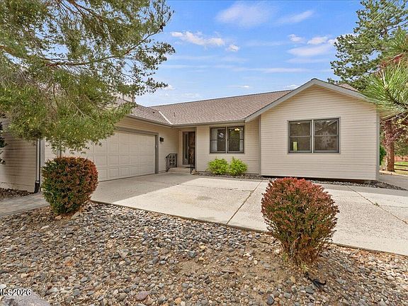 3rd image of 6304 Meadow Creek Dr