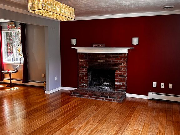 5th image of 612 North St