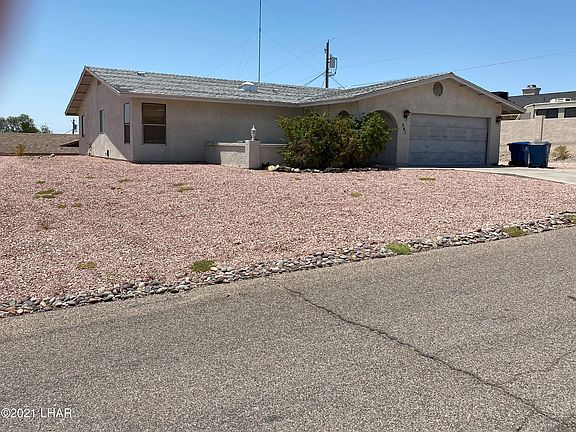 3rd image of 261 Briar Way